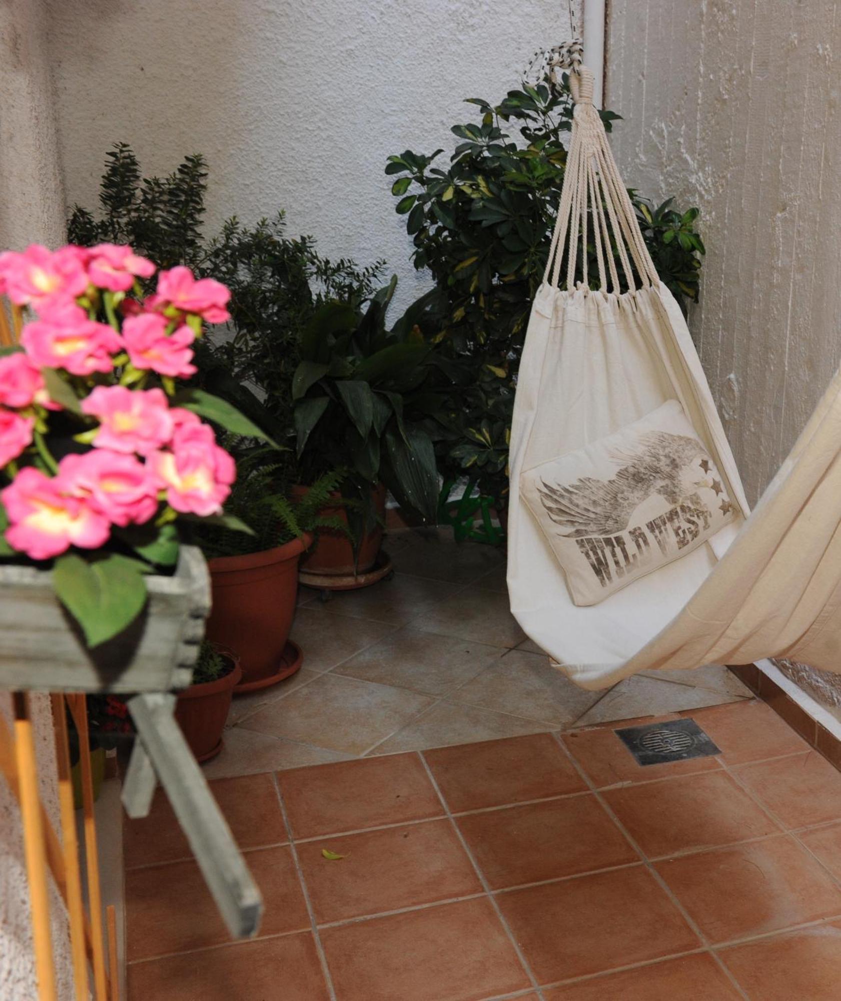 Delphic Moments - Sunny App 3br, 2ba With View * Delphi